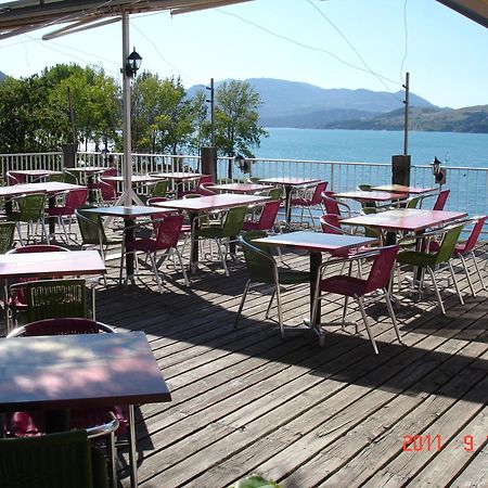 Hotel Les Flots Bleus Savines-le-Lac Buitenkant foto