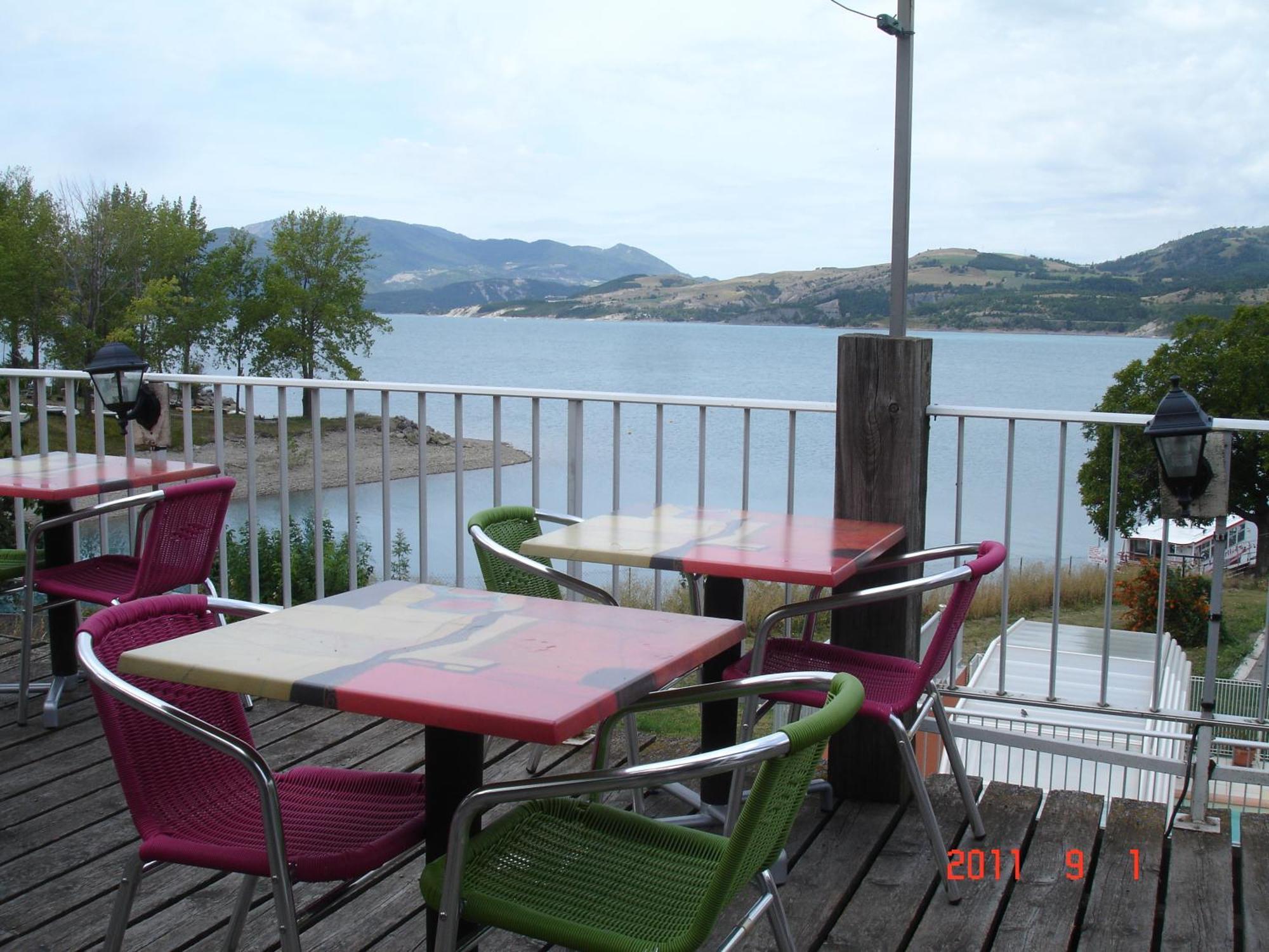 Hotel Les Flots Bleus Savines-le-Lac Buitenkant foto